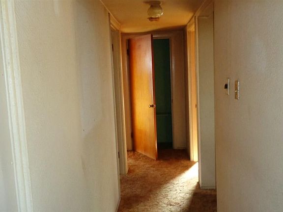 3rd image of 1833 N Penasco Dr
