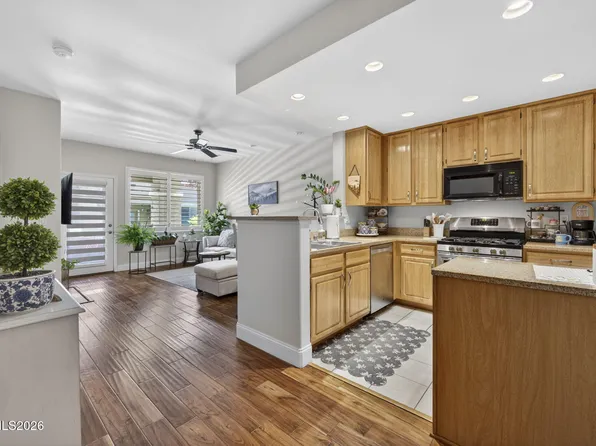 900 S Meadows Pkwy APT 613, Reno, NV 89521
