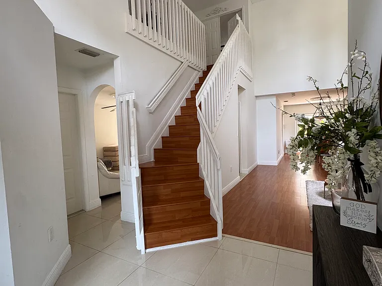 15621 SW 100th Ln — Photo 11