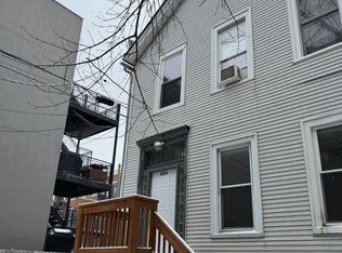 2053 N Mozart St #1, Chicago, IL 60647