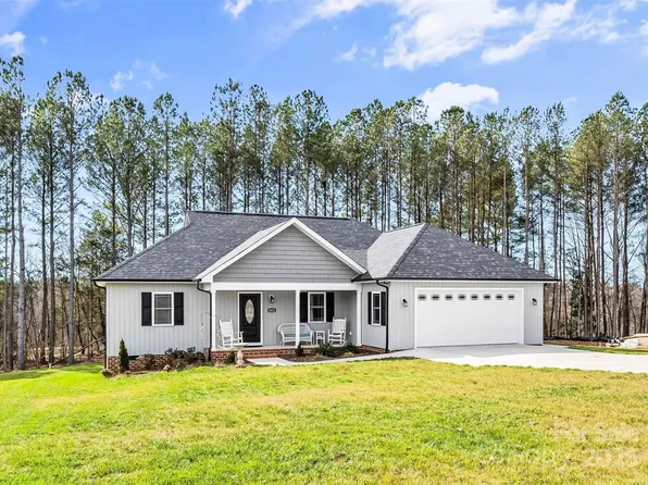 2621 Marble St, Newton, NC 28658