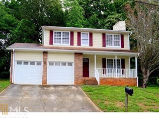 1268 Autumn Hill Ln, Stone Mountain, GA 30083