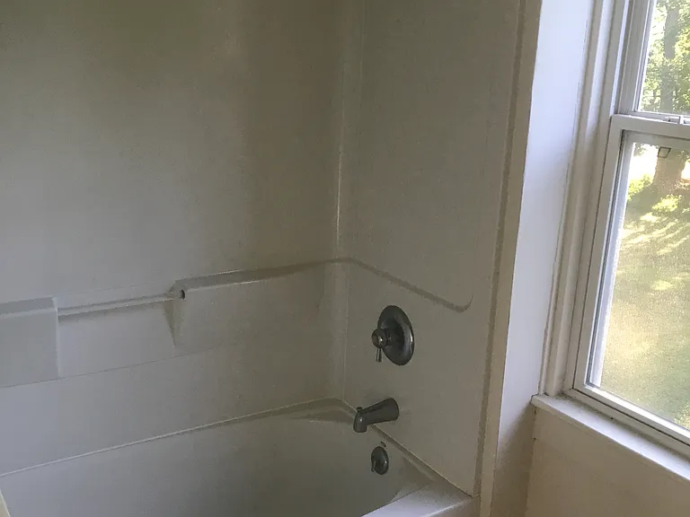 4131 W Bath Rd — Photo 9