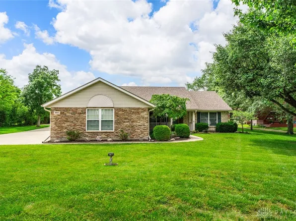 905 S Linden Ave, Miamisburg, OH 45342