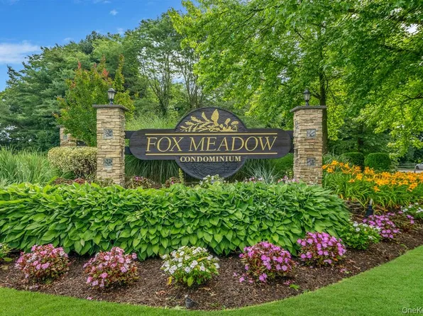 1404 Sara Cir, Pt Jefferson, NY 11777