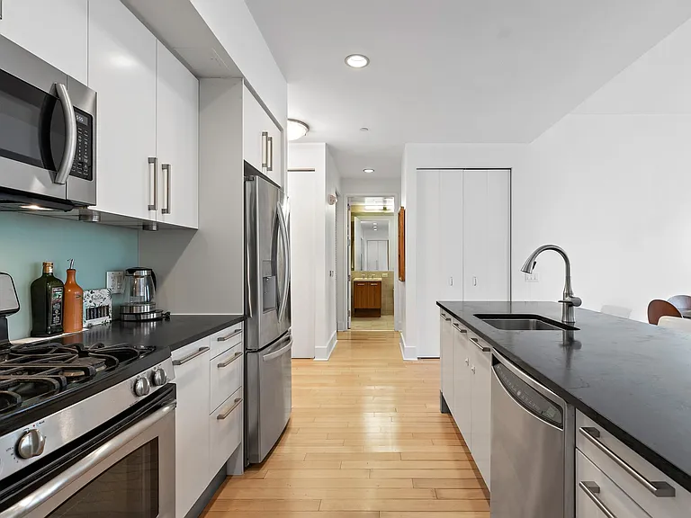 4 Beacon Way #1603 — Photo 1
