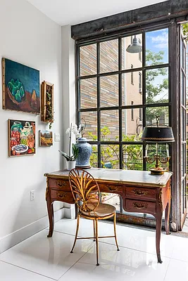 Rented by Compass | media 22