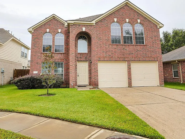 5007 Creekbridge Ct — Photo 1