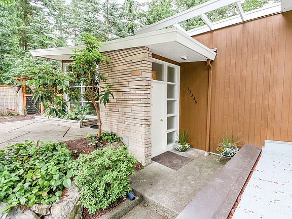 2nd image of 13336 11th Ave NE