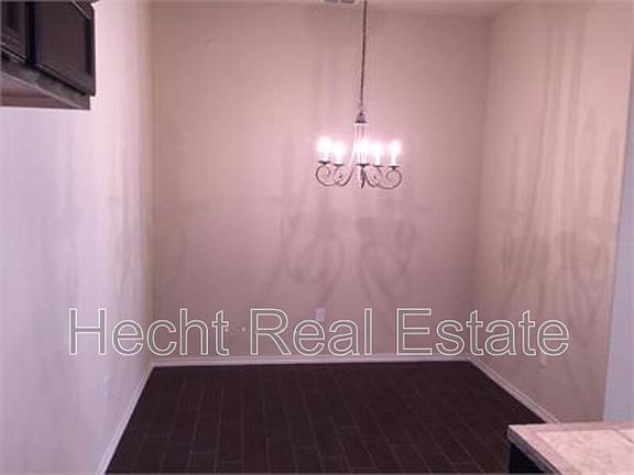 4th image of 684 Creekside Cir #1