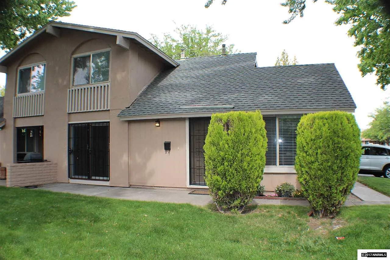 2115 Oppio St photo 1