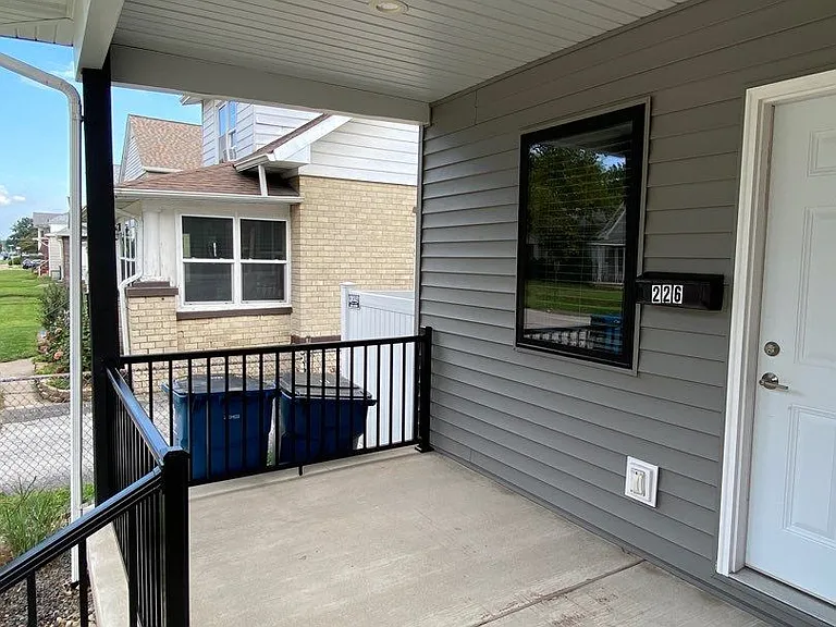 226 E Lorena Ave — Photo 5