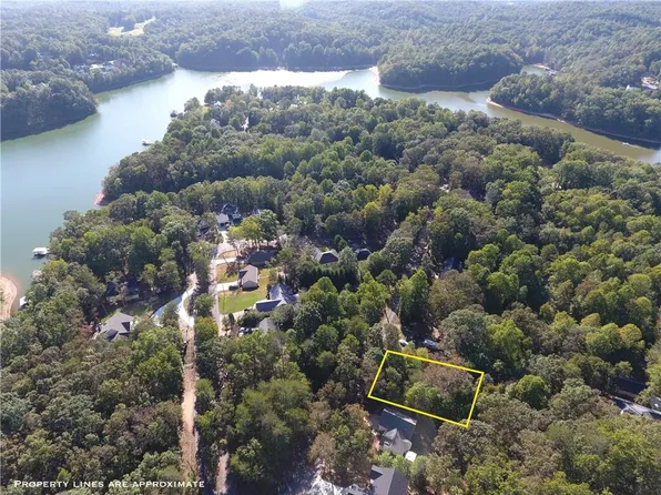 7710 Dogwood Trl, Murrayville, GA 30564