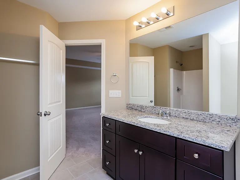 124 Hillcrest Cir — Photo 10