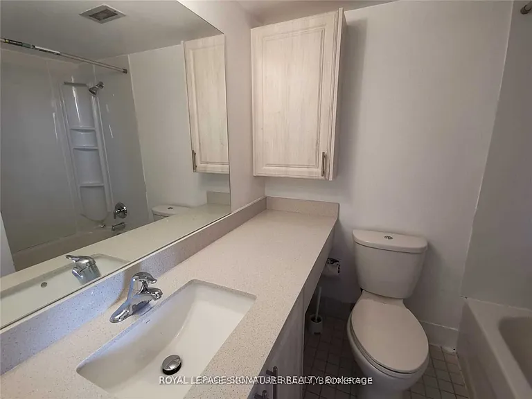 720 Spadina Ave #1606 — Photo 12