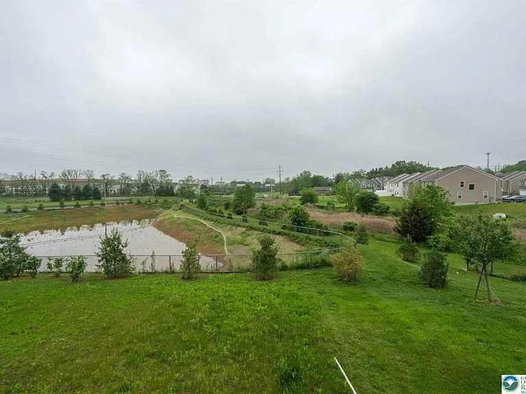 250 Snapdragon Way — Photo 32