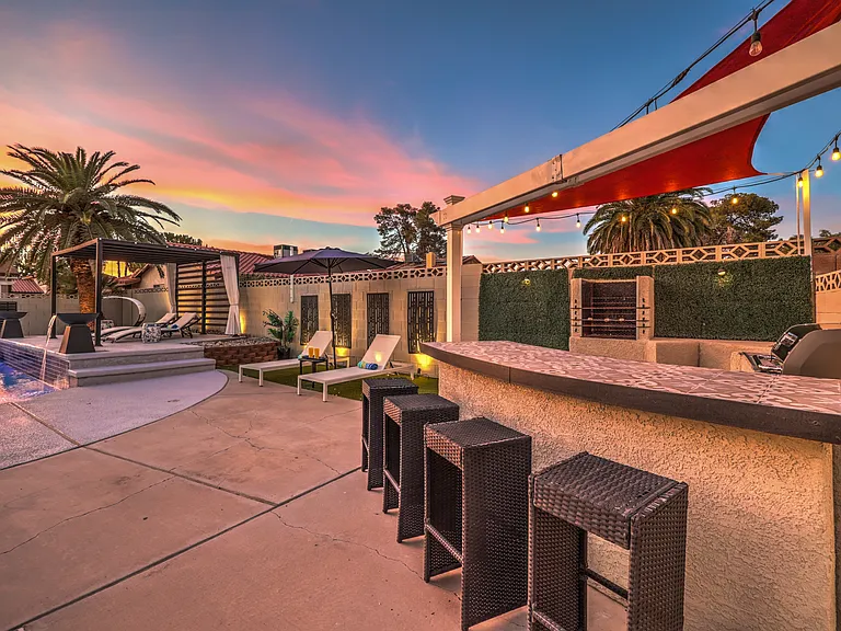 950 Elysian Dr — Photo 45