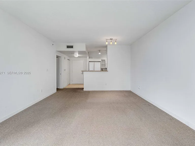 335 Biscayne Blvd #1004 — Photo 8