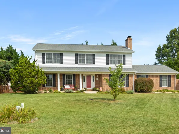 8 Wortham Ct, Bear, DE 19701