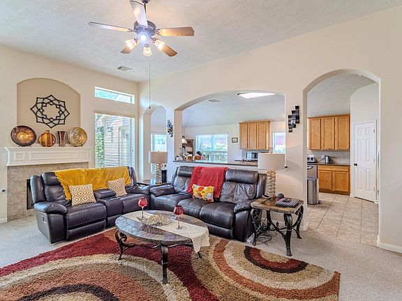 3rd image of 9014 Carriage Point Dr