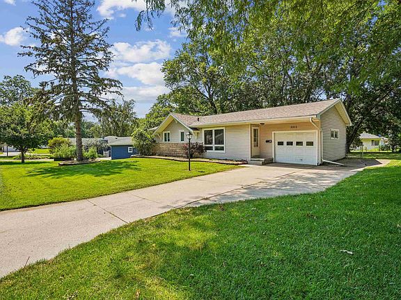 2nd image of 3311 Pridemore Dr