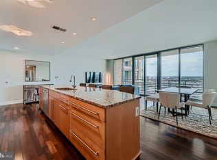 675 President St UNIT 2106, Baltimore, MD 21202