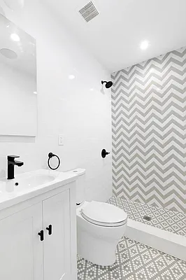 Rented by eRealty Advisors Inc | media 9