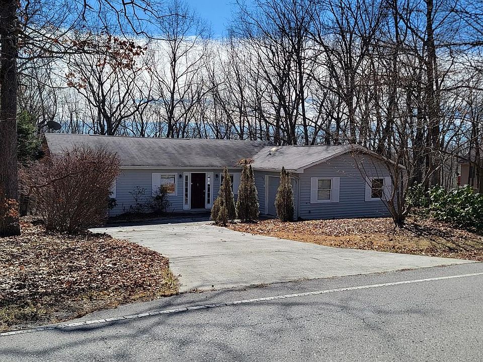 1st image of 318 Lakeview Dr