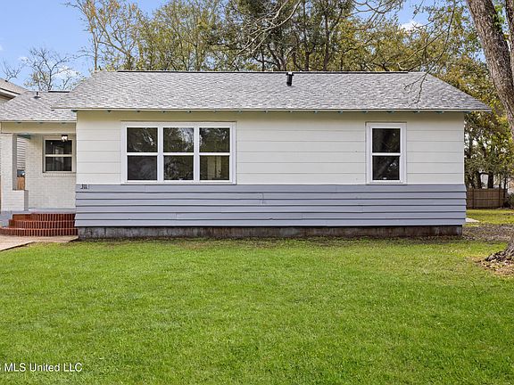 2nd image of 311 W Old Pass Rd