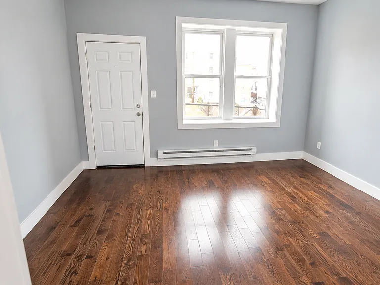 308 Renner Ave #2B — Photo 2