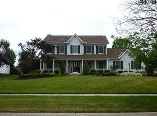 34395 Springvale Cir, Avon, OH 44011