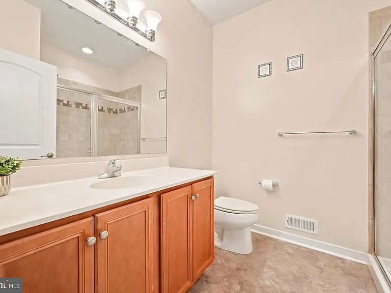 4437 Driftwood Dr — Photo 16