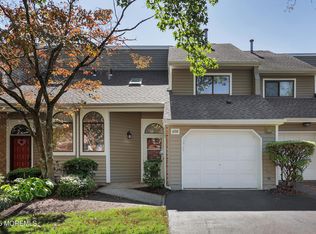 650 Ridgeview Ct, Toms River, NJ 08753