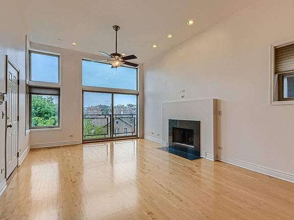 5th image of 1419 W Walton St #3E