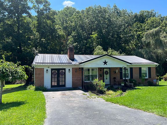 2nd image of 253 Valley Dr