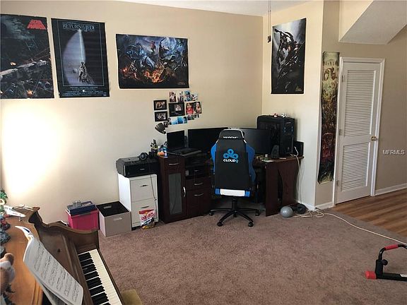 4th image of 3050 Pointeview Dr