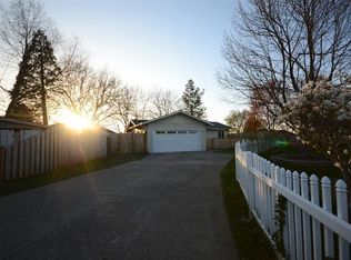 2549 Fontaine Cir, Medford, OR 97504