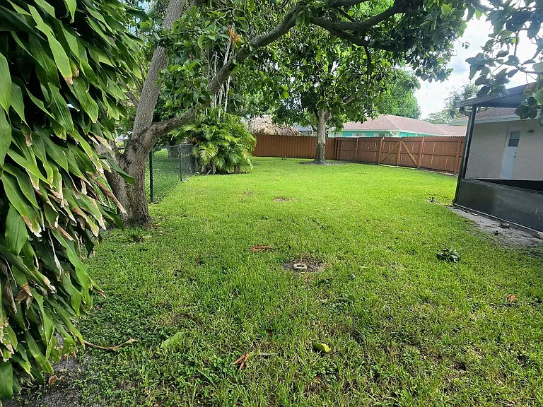 6504 Heather Way — Photo 11