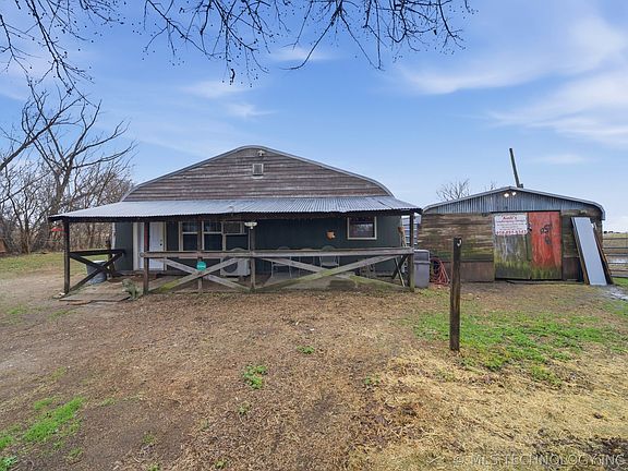 2nd image of 16149 Mason Rd