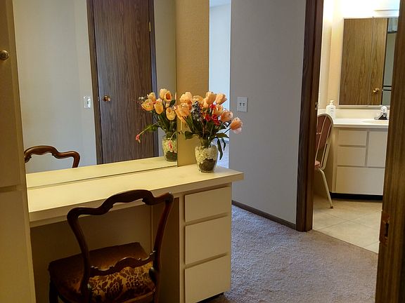 5th image of 16430 N Meadow Park Dr