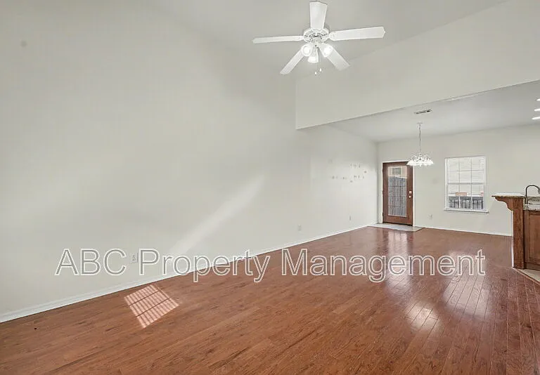 3006 SW Deerfield Blvd #2 — Photo 10