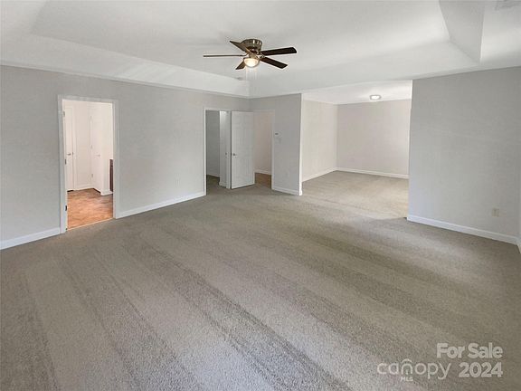 5th image of 4209 High Shoals Dr