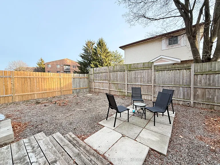 1180 Heathfield Ct — Photo 18