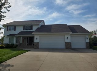 821 Maplewood Ave, Litchfield, MN 55355