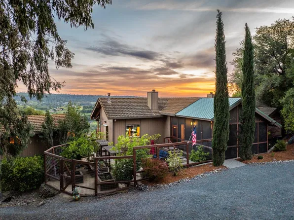 888 Vineyard Hill Dr, Newcastle, CA 95658