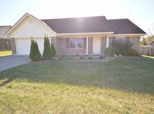 4013 Crimson Point Dr, Jeffersonville, IN 47130