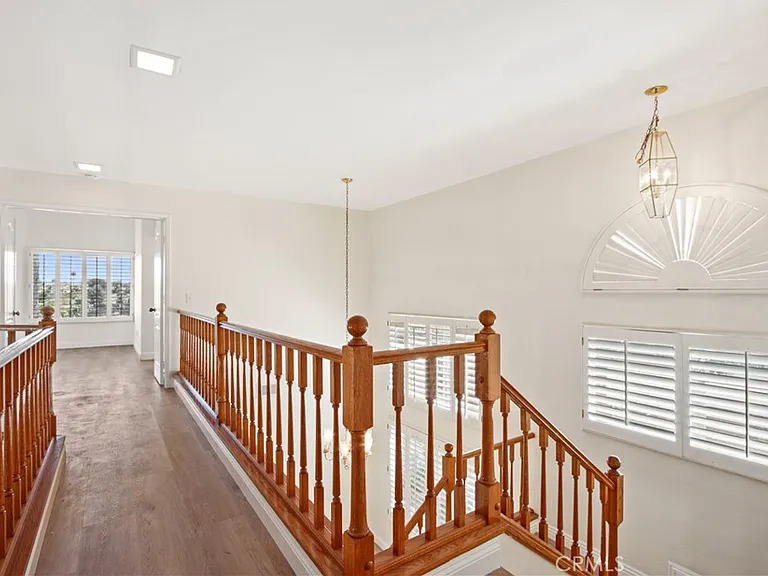 24832 Barclay Ln — Photo 17