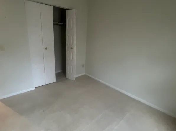 1607 S Main St APT C, Canton, OH 44709