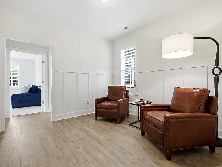 1017 Whistler St — Photo 35