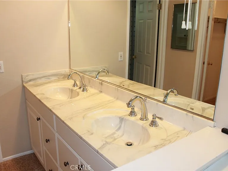 3881 Hendrix St — Photo 43